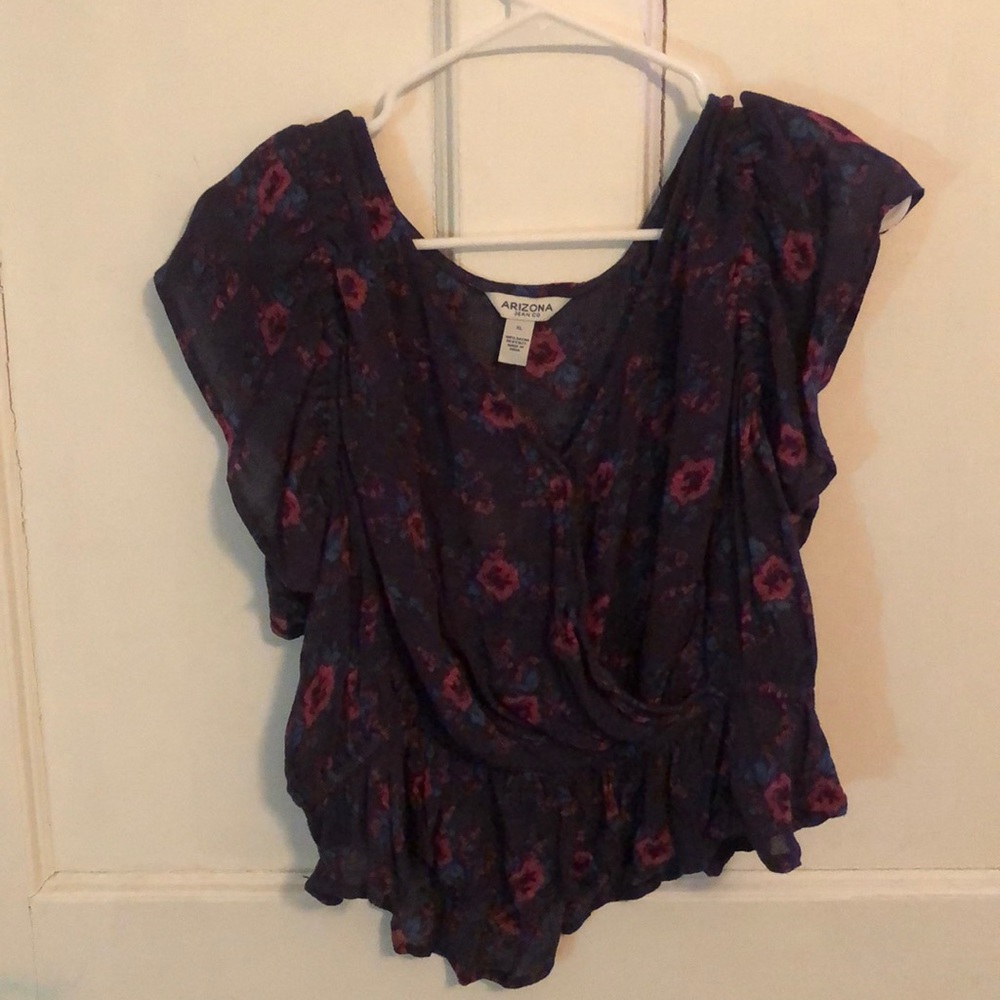 Arizona Jean co. low cut navy floral shirt